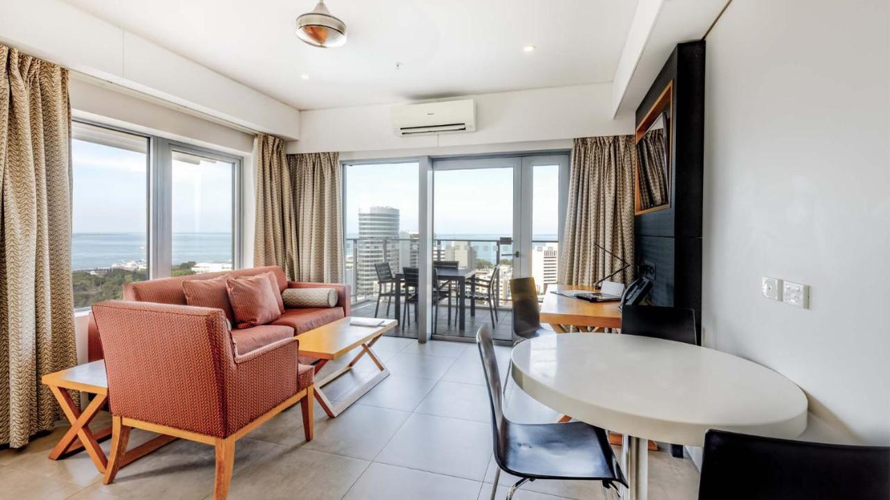 Oaks Darwin Elan Hotel エクステリア 写真