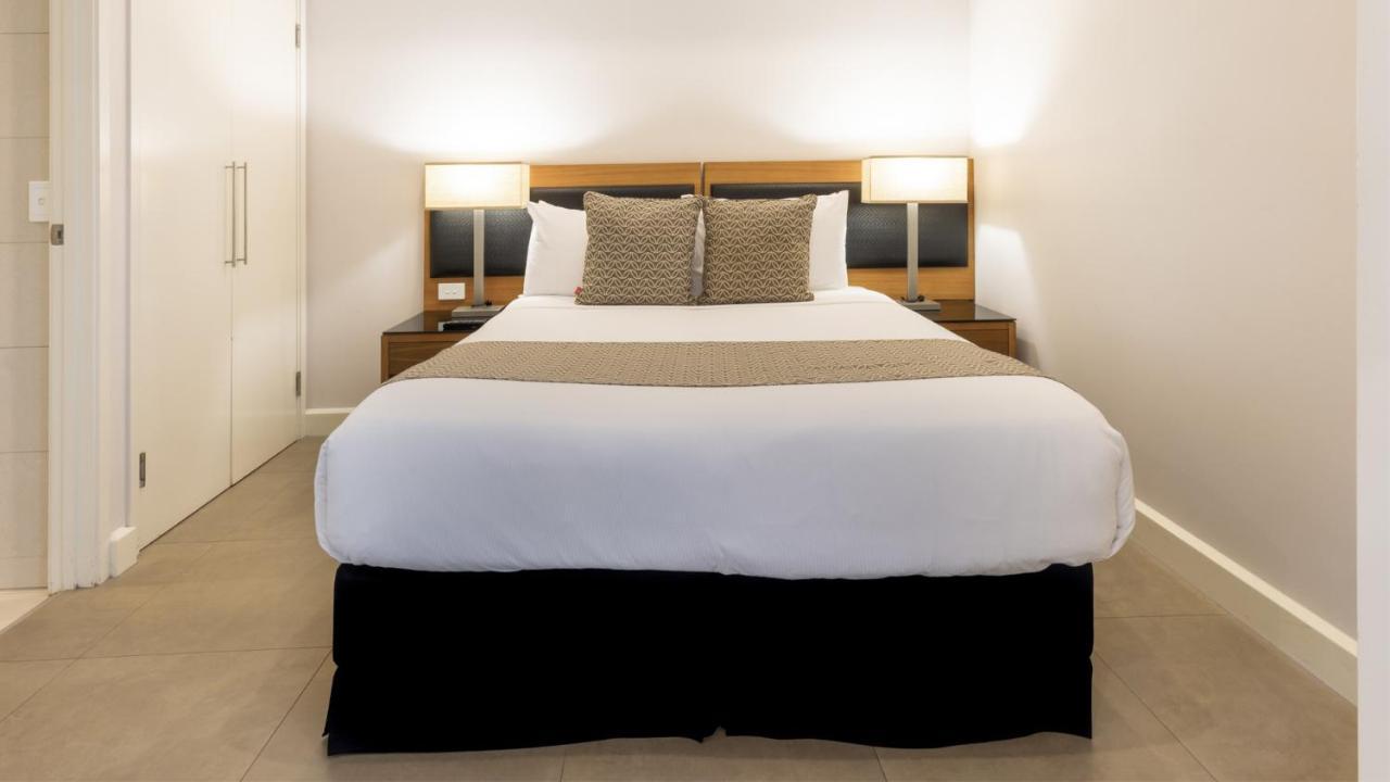 Oaks Darwin Elan Hotel エクステリア 写真