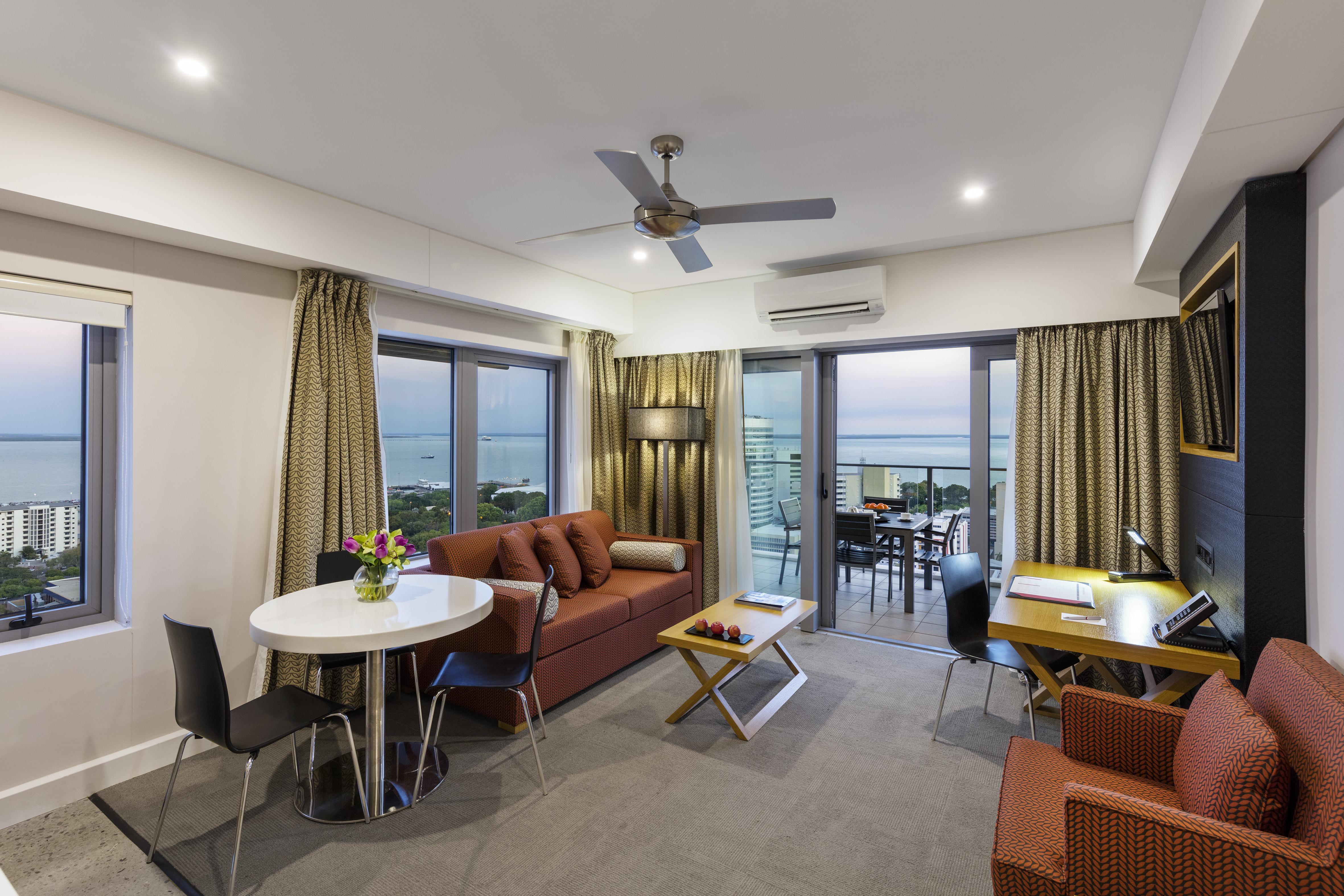 Oaks Darwin Elan Hotel エクステリア 写真
