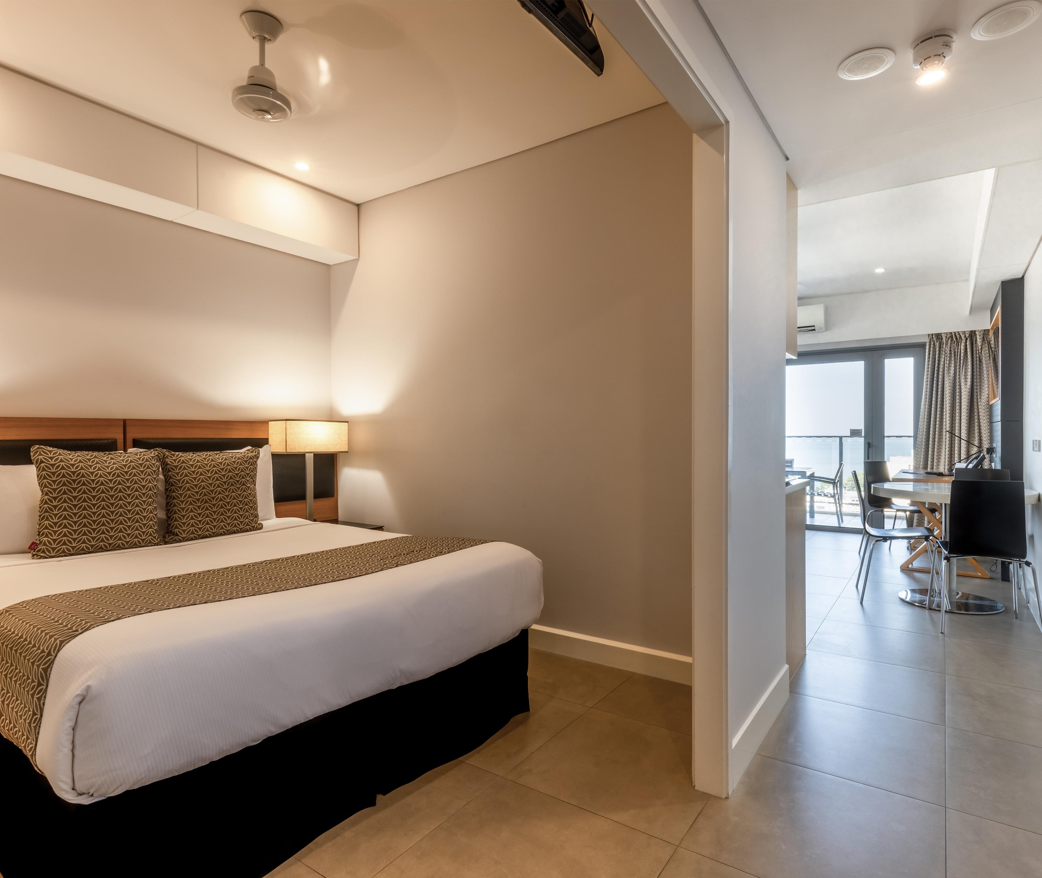 Oaks Darwin Elan Hotel エクステリア 写真
