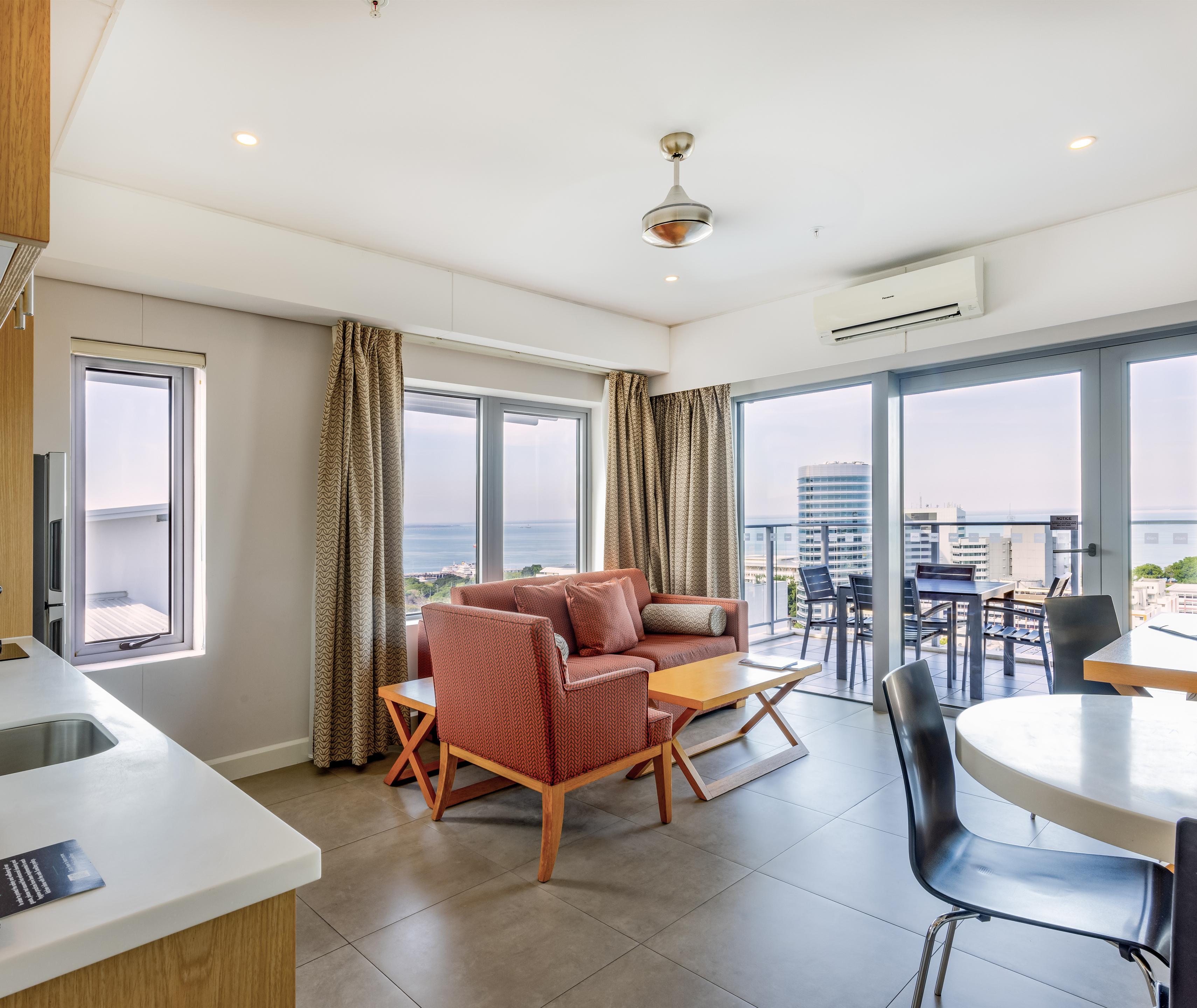 Oaks Darwin Elan Hotel エクステリア 写真