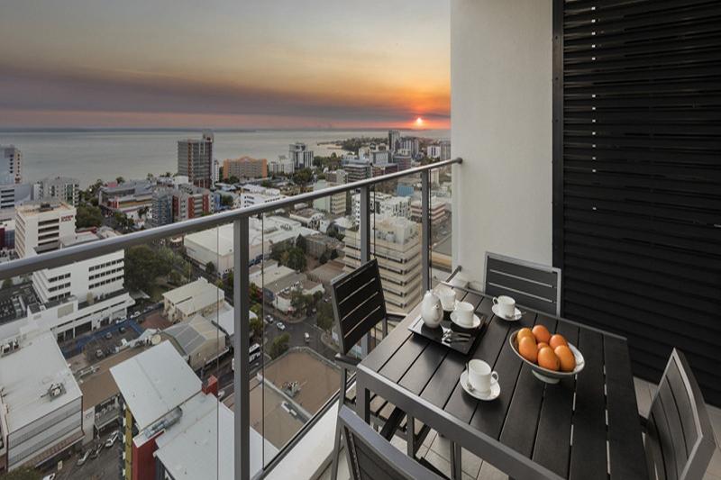 Oaks Darwin Elan Hotel エクステリア 写真